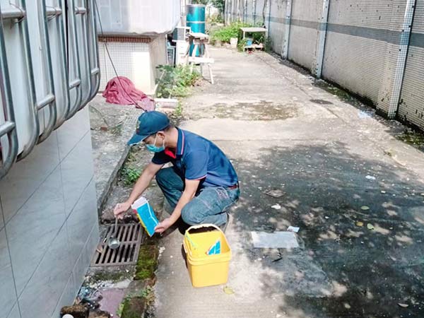灭臭虫